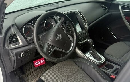 Opel Astra J, 2011 год, 750 000 рублей, 1 фотография