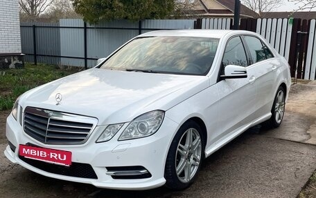 Mercedes-Benz E-Класс, 2012 год, 2 200 000 рублей, 12 фотография