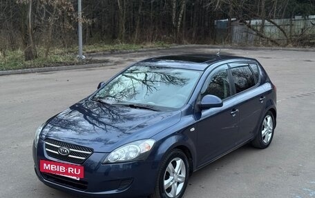 KIA cee'd I рестайлинг, 2008 год, 735 000 рублей, 2 фотография