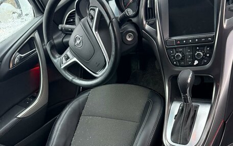 Opel Astra J, 2011 год, 750 000 рублей, 2 фотография