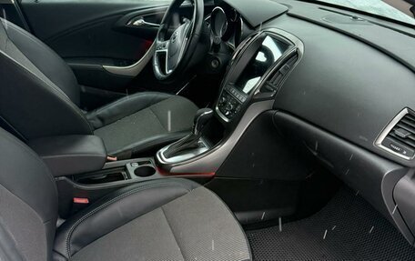 Opel Astra J, 2011 год, 750 000 рублей, 3 фотография