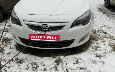 Opel Astra J, 2011 год, 750 000 рублей, 8 фотография