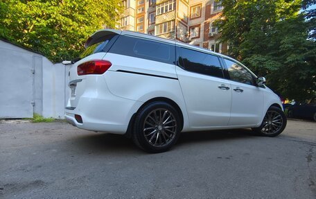 KIA Carnival III, 2019 год, 2 765 000 рублей, 6 фотография