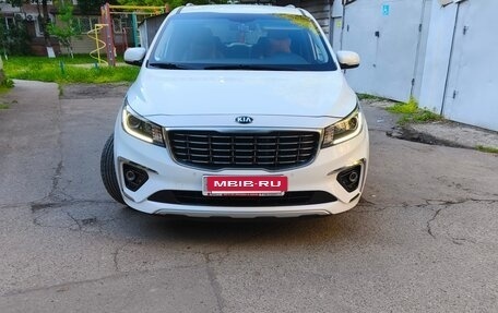 KIA Carnival III, 2019 год, 2 765 000 рублей, 8 фотография
