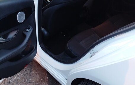 Mercedes-Benz C-Класс, 2015 год, 1 900 000 рублей, 25 фотография