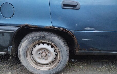 Daewoo Nexia I рестайлинг, 2001 год, 73 000 рублей, 3 фотография