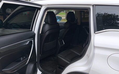 Geely Atlas, 2021 год, 1 940 000 рублей, 10 фотография