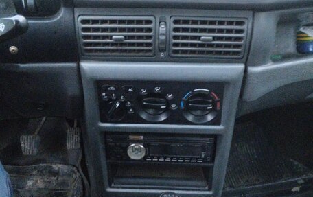 Daewoo Nexia I рестайлинг, 2001 год, 73 000 рублей, 8 фотография