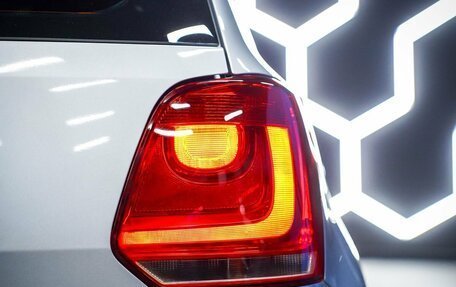 Volkswagen Polo VI (EU Market), 2011 год, 1 100 000 рублей, 25 фотография