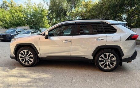 Toyota RAV4, 2021 год, 4 100 000 рублей, 7 фотография