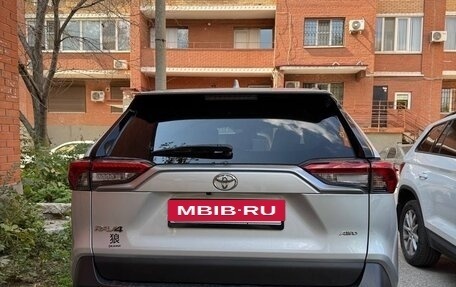 Toyota RAV4, 2021 год, 4 100 000 рублей, 5 фотография