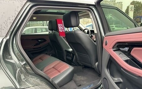 Land Rover Range Rover Evoque II, 2024 год, 5 300 000 рублей, 7 фотография