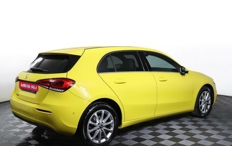 Mercedes-Benz A-Класс, 2019 год, 2 590 000 рублей, 5 фотография