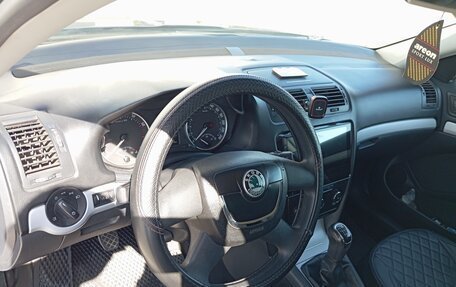 Skoda Octavia, 2011 год, 700 000 рублей, 5 фотография