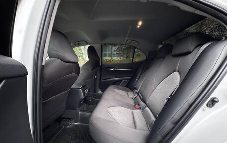 Toyota Camry, 2020 год, 2 190 000 рублей, 15 фотография