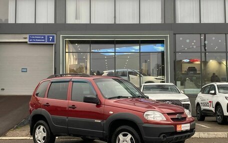 Chevrolet Niva I рестайлинг, 2017 год, 669 000 рублей, 7 фотография