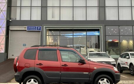 Chevrolet Niva I рестайлинг, 2017 год, 669 000 рублей, 6 фотография