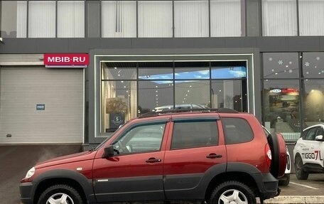 Chevrolet Niva I рестайлинг, 2017 год, 669 000 рублей, 2 фотография