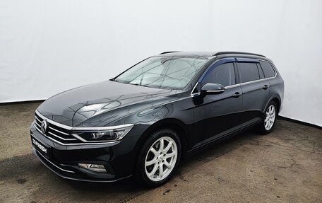 Volkswagen Passat B8 рестайлинг, 2019 год, 2 250 000 рублей, 6 фотография