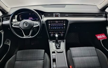 Volkswagen Passat B8 рестайлинг, 2019 год, 2 250 000 рублей, 11 фотография