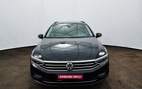 Volkswagen Passat B8 рестайлинг, 2019 год, 2 250 000 рублей, 3 фотография