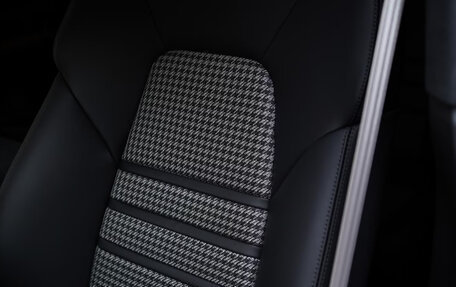 Porsche Cayenne III, 2025 год, 23 000 000 рублей, 17 фотография