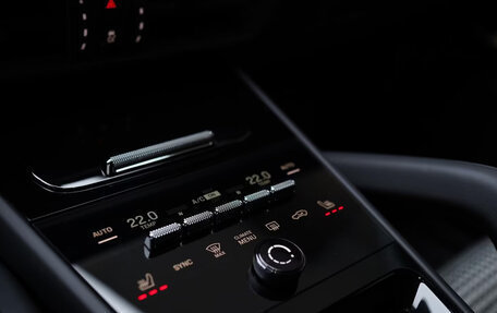 Porsche Cayenne III, 2025 год, 23 000 000 рублей, 21 фотография