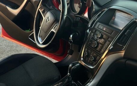 Opel Astra J, 2010 год, 1 300 000 рублей, 9 фотография