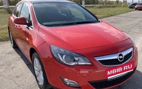 Opel Astra J, 2010 год, 1 300 000 рублей, 11 фотография