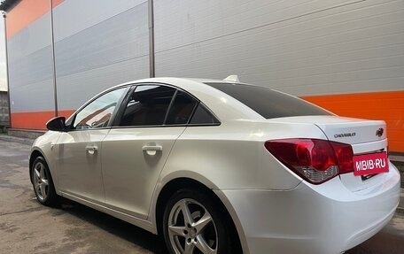 Chevrolet Cruze II, 2011 год, 650 000 рублей, 4 фотография