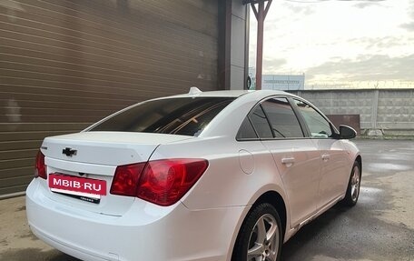 Chevrolet Cruze II, 2011 год, 650 000 рублей, 6 фотография
