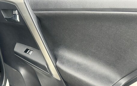 Toyota RAV4, 2013 год, 1 900 000 рублей, 15 фотография