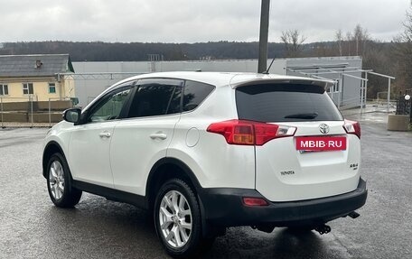 Toyota RAV4, 2013 год, 1 900 000 рублей, 8 фотография