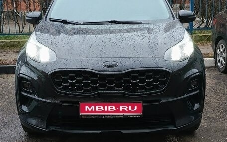 KIA Sportage IV рестайлинг, 2021 год, 2 400 000 рублей, 1 фотография