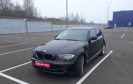 BMW 1 серия, 2010 год, 800 000 рублей, 1 фотография