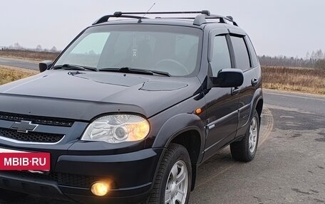 Chevrolet Niva I рестайлинг, 2010 год, 648 000 рублей, 1 фотография
