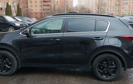 KIA Sportage IV рестайлинг, 2021 год, 2 400 000 рублей, 4 фотография