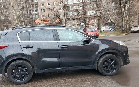 KIA Sportage IV рестайлинг, 2021 год, 2 400 000 рублей, 3 фотография