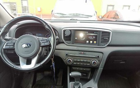 KIA Sportage IV рестайлинг, 2021 год, 2 400 000 рублей, 9 фотография