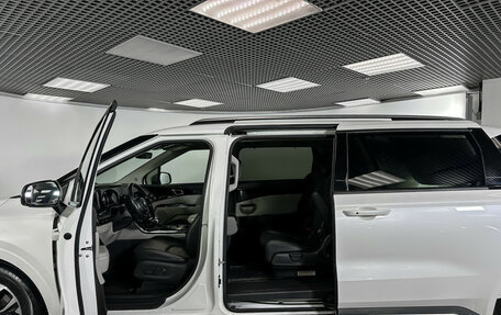 KIA Carnival, 2021 год, 3 300 000 рублей, 22 фотография