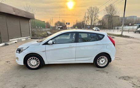 Hyundai Solaris II рестайлинг, 2015 год, 760 000 рублей, 2 фотография