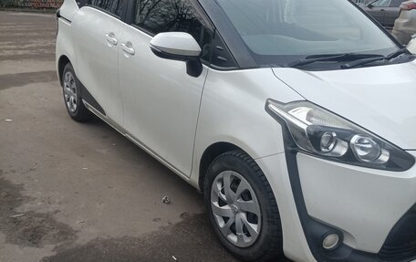 Toyota Sienta II, 2016 год, 1 550 000 рублей, 5 фотография