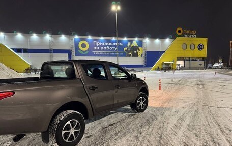 Mitsubishi L200 IV рестайлинг, 2017 год, 1 950 000 рублей, 4 фотография