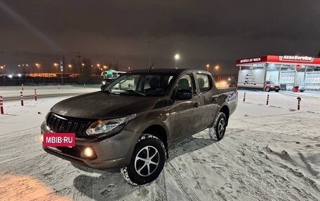 Mitsubishi L200 IV рестайлинг, 2017 год, 1 950 000 рублей, 2 фотография