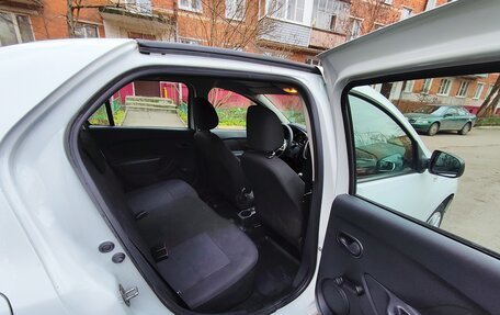 Renault Logan II, 2019 год, 1 200 000 рублей, 3 фотография