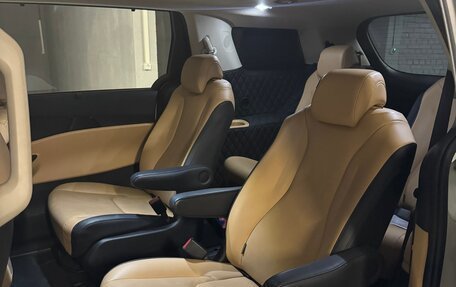 KIA Carnival, 2022 год, 4 650 000 рублей, 17 фотография