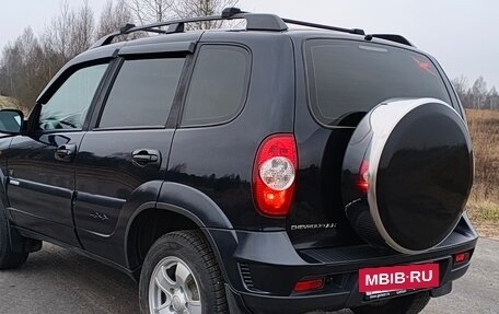 Chevrolet Niva I рестайлинг, 2010 год, 648 000 рублей, 8 фотография
