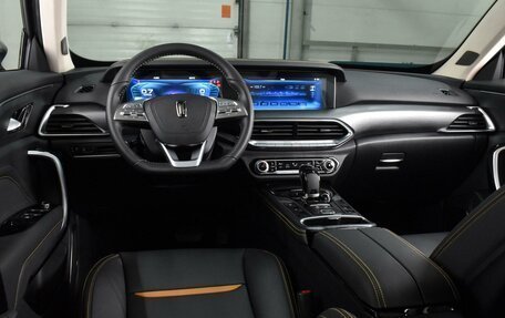 FAW Bestune T77, 2024 год, 2 099 000 рублей, 6 фотография