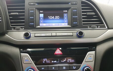 Hyundai Elantra VI рестайлинг, 2018 год, 1 399 000 рублей, 6 фотография