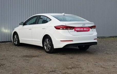 Hyundai Elantra VI рестайлинг, 2018 год, 1 399 000 рублей, 4 фотография